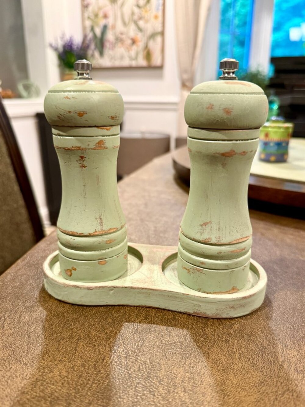 Rustic Distressed Hand Painted Wood Sage Green Salt & Pepper Grinder Set w/Tray